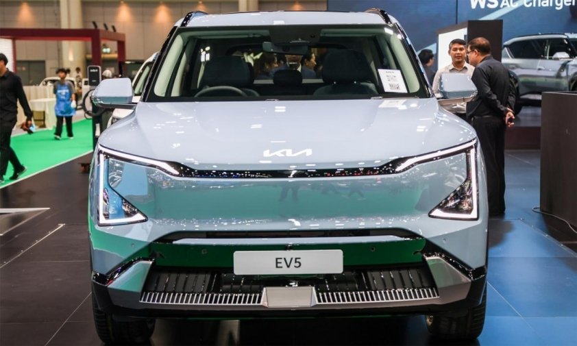 Close-up of the Kia EV5 electric SUV that has just 'launched' in the Southeast Asian market 3