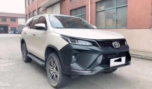 Turn an old Toyota Fortuner into a Legender for only 48 million VND 3